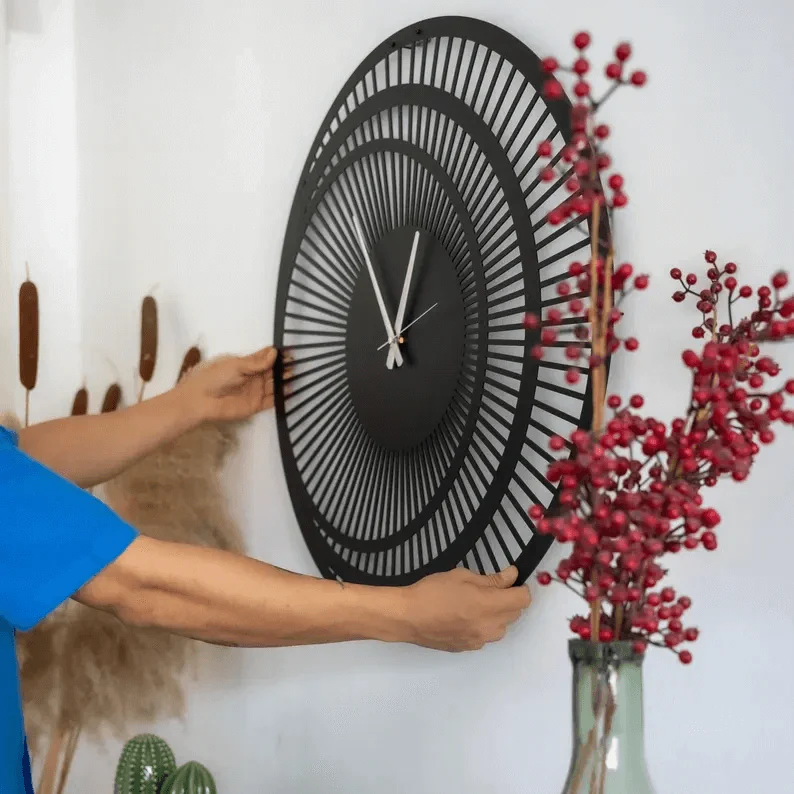 Round 3D Geometric Clock - Image 4